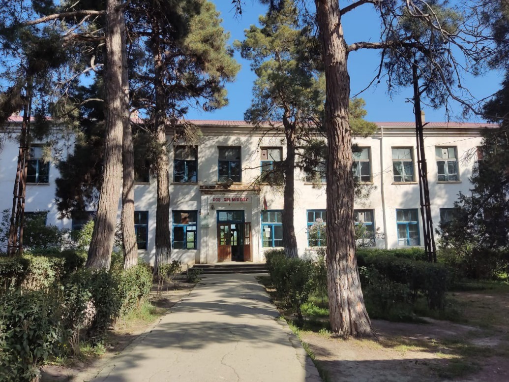 Xaçmaz rayonu Çaykənarı kənd Yavər Şahbazov adına tam orta məktəb