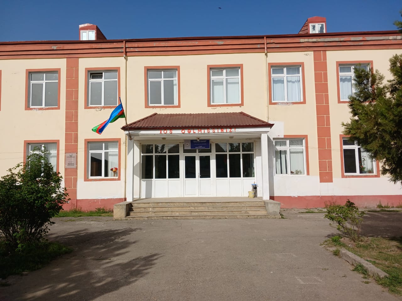 Qusar rayon Xürel kənd tam orta məktəb