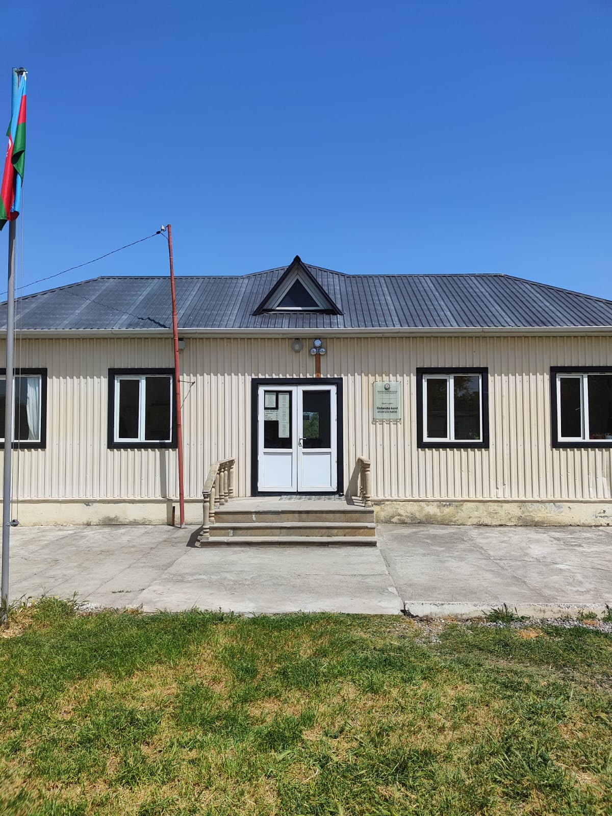 Üzdənoba kənd ümumi orta məktəb