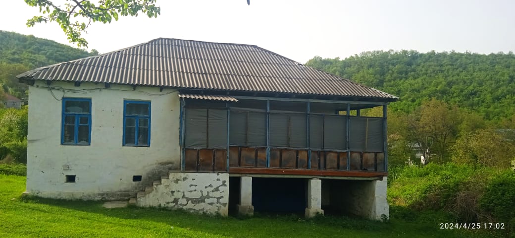 Quba rayonu Əski İqrığ kənd ibtidai məktəb