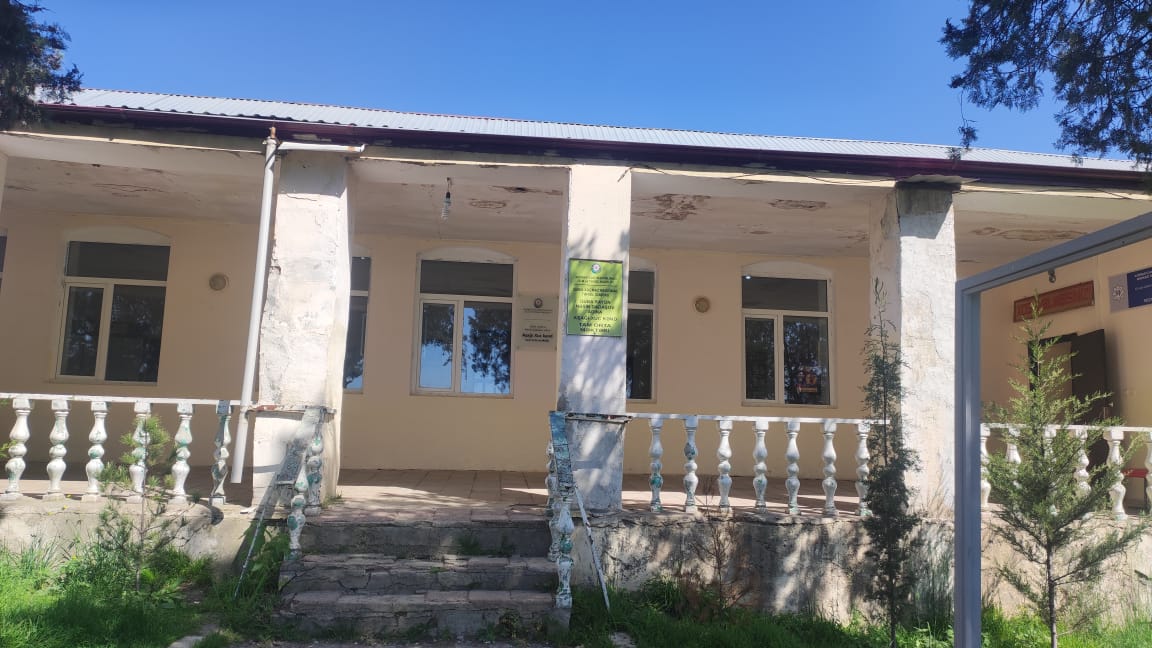 Quba rayonu Aşağı Xuc kənd Nəsib Dadaşov adına tam orta məktəb