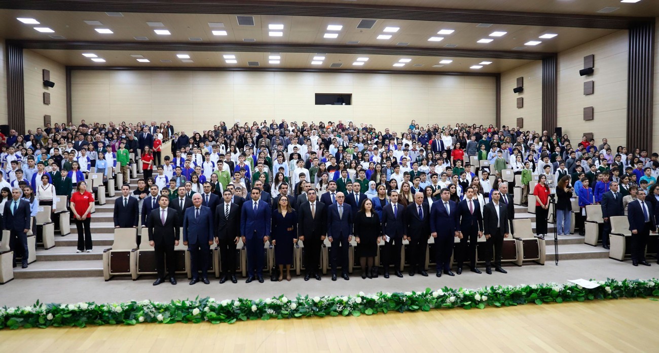 Fənn Müsabiqələrinin mükafatlandırma mərasimi keçirilib.