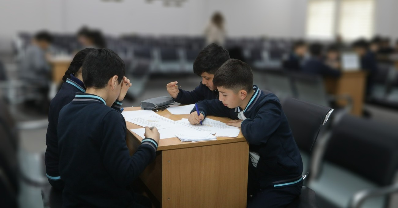 “Məntiq dahiləri” adlı bilik yarışı keçirilmişdir.